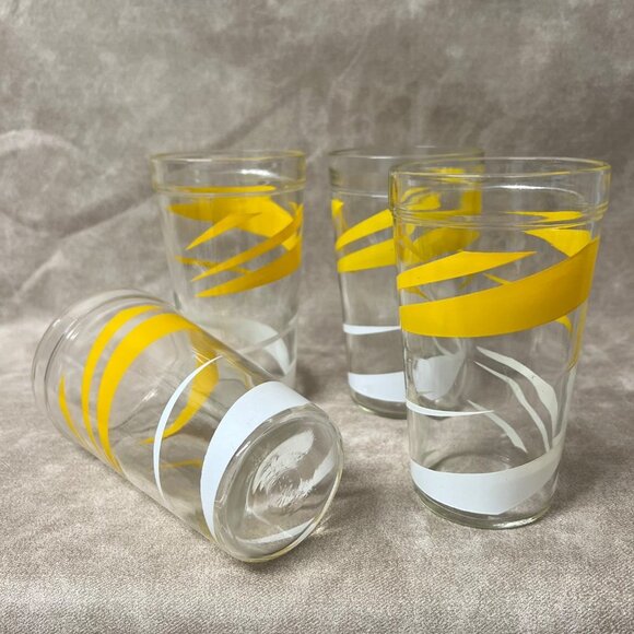 Mid Century Hazel Atlas Yellow & White Swirl Glasses - Picture 4 of 6